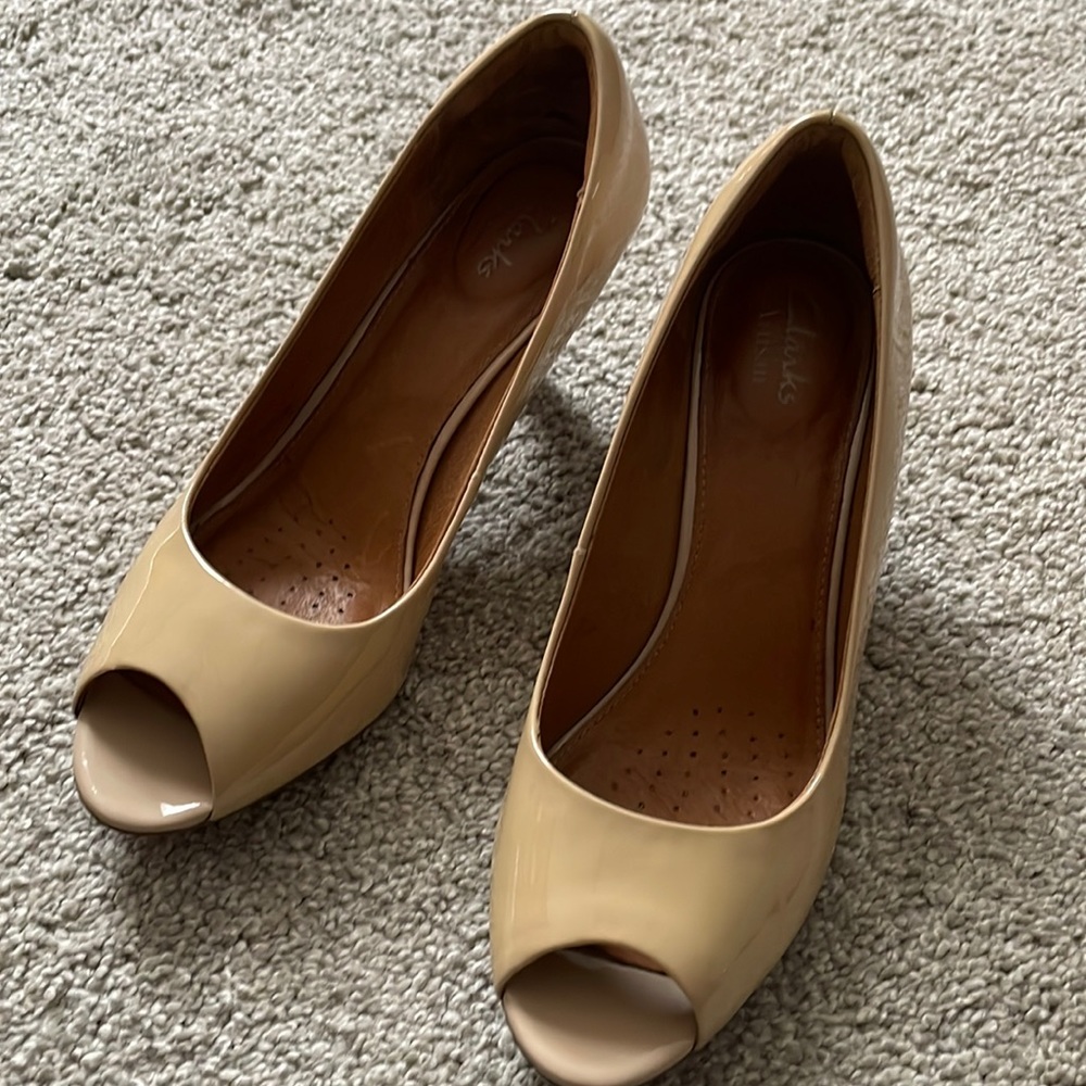 Clarks Tan Peep Toe Patent Heels
